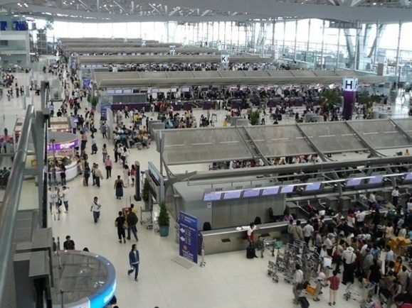 Bag snatchers in operation at Suvarnabhumi Airport