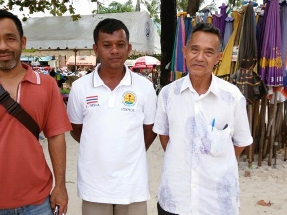 Phuket vendors want their beach back