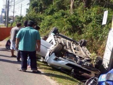 Korean Visitors Taken to Phuket Hospital After Airport Taxi Tyre Blows