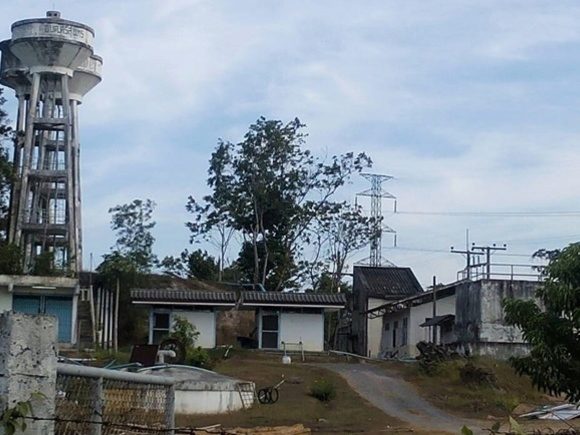 Phuket residents complain they have no water