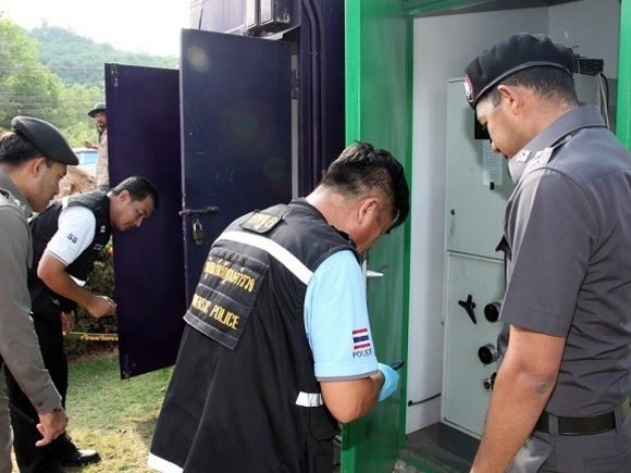 Phuket ATM thieves get away empty handed