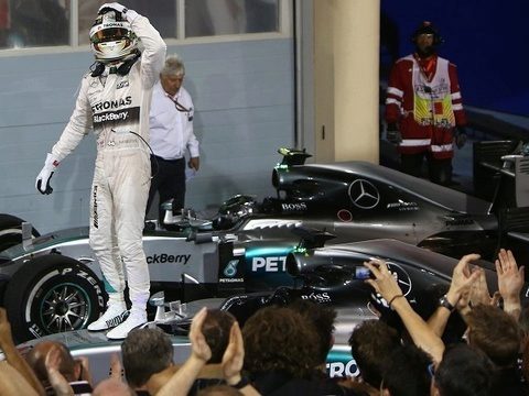 Hamilton wins, Raikkonen steals second from Rosberg