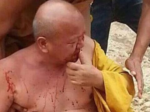 Mauled tiger temple abbot to remain in hospital