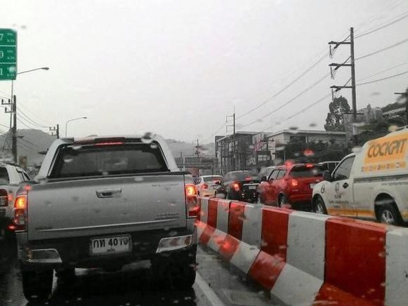 Phukets bypass floods, huge traffic snarl ensues