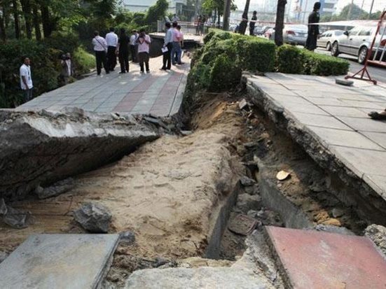 Bangkok sinking 10mm every year